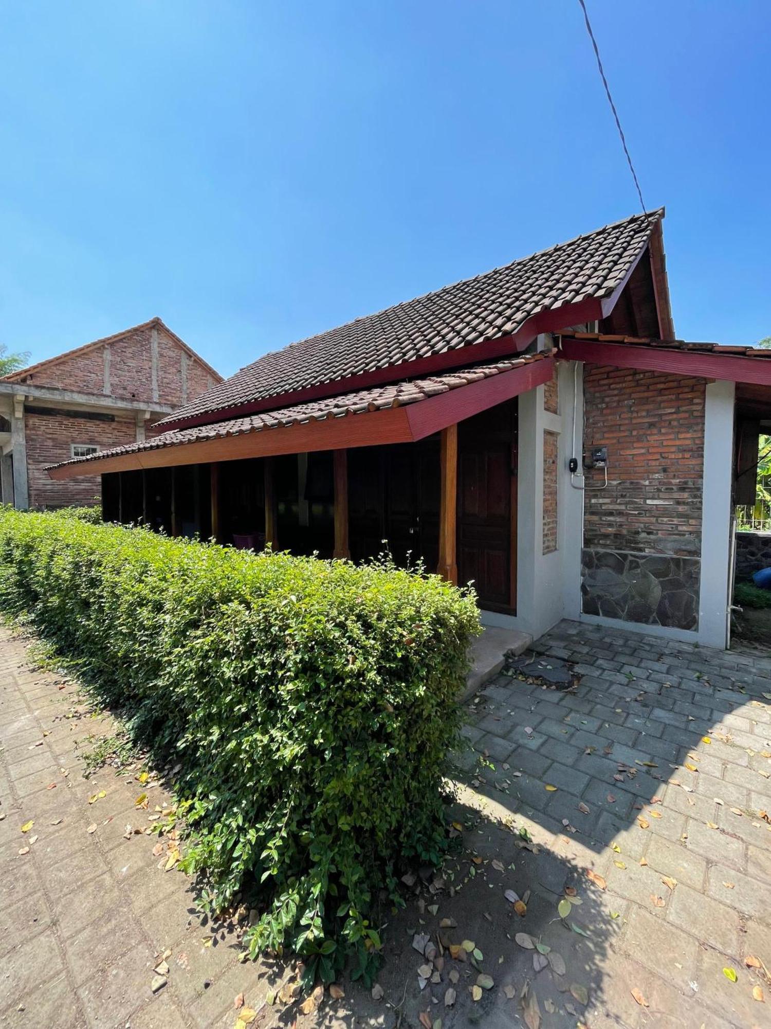 Saka Homestay Boutique & Cafe 마겔랑 외부 사진