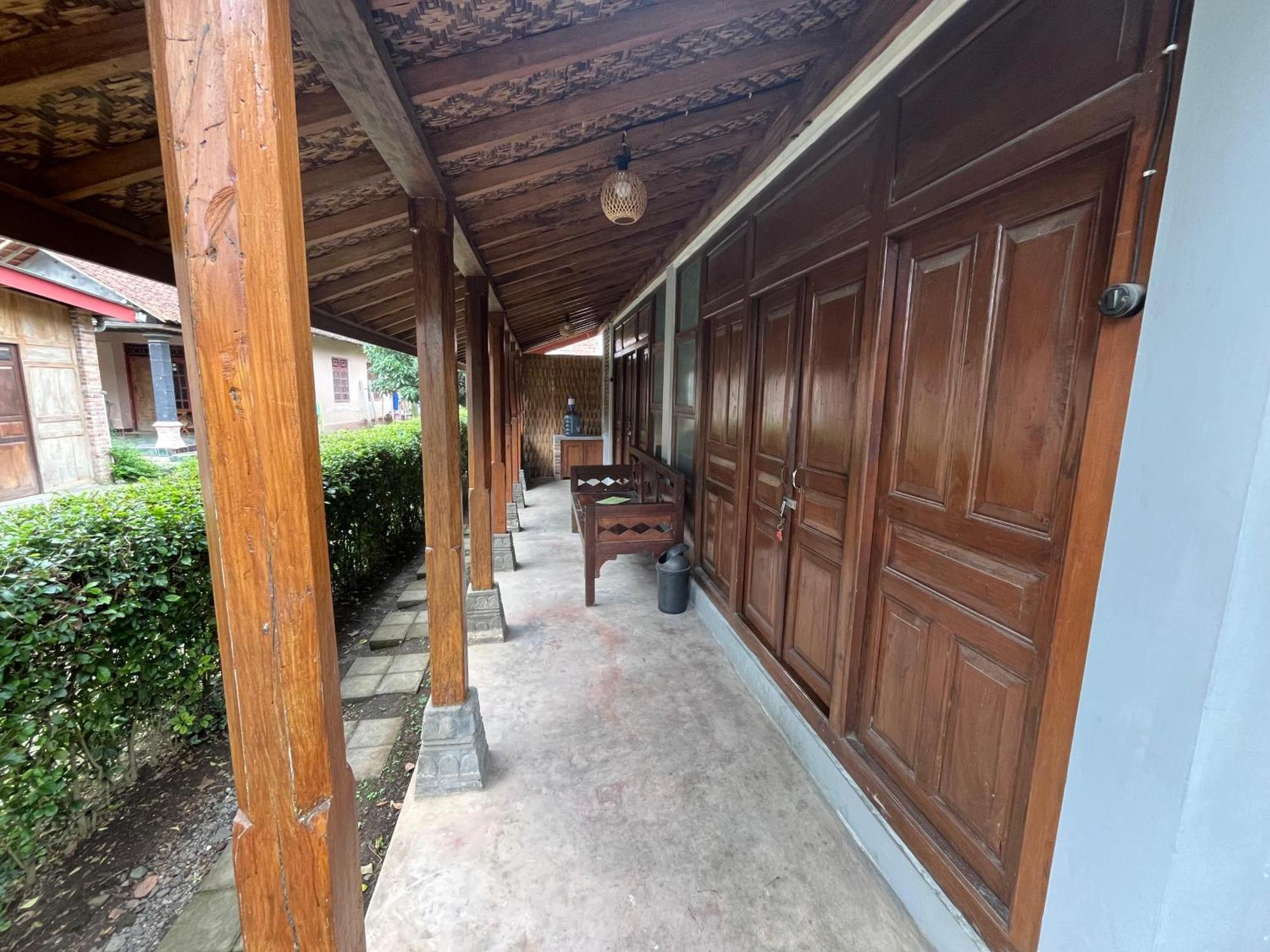 Saka Homestay Boutique & Cafe 마겔랑 외부 사진