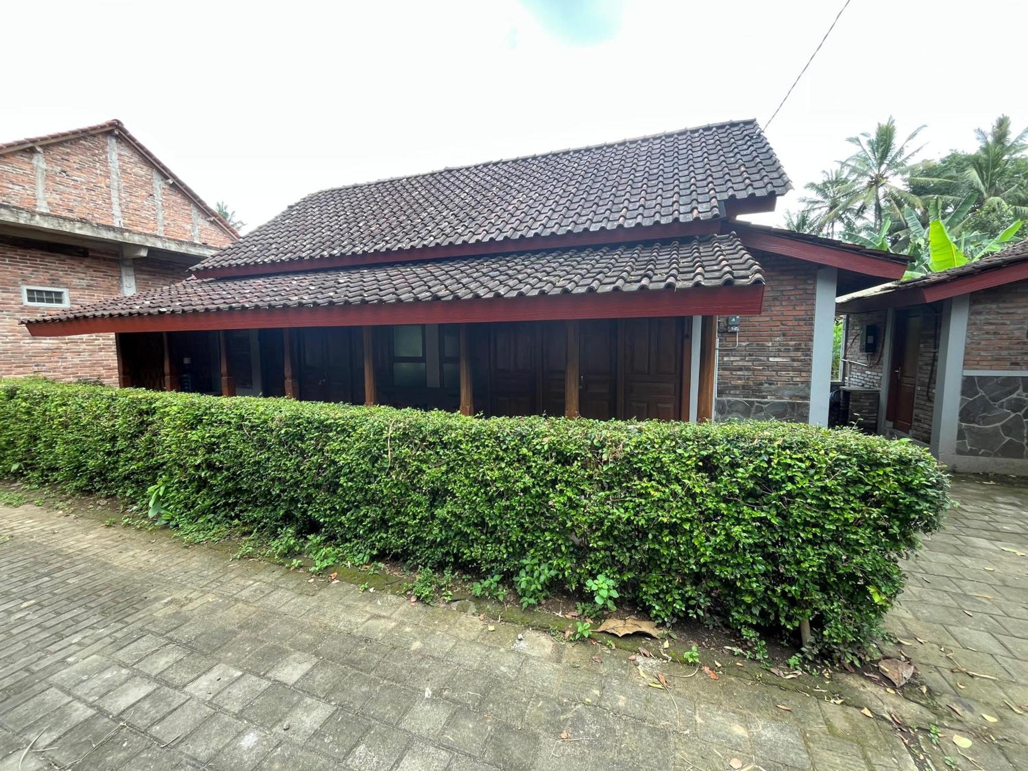 Saka Homestay Boutique & Cafe 마겔랑 외부 사진